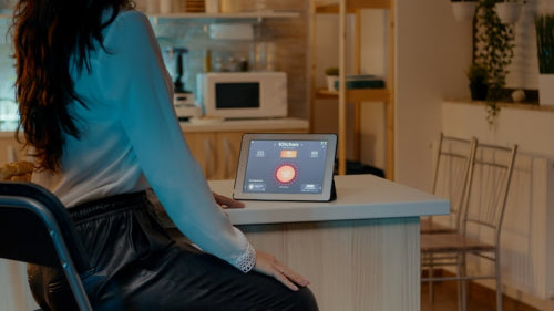 How smart thermostats integrate with ductless systems